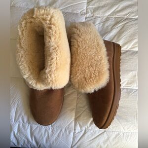 Warm Shearling-Lined Women's Winter Boots